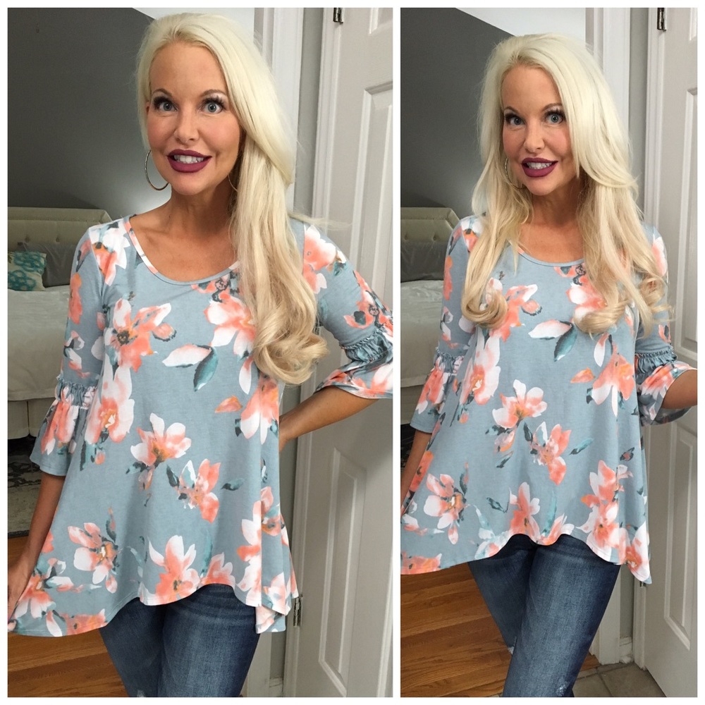 ❤️ Light Blue 3 qtr Sleeve Floral Top.